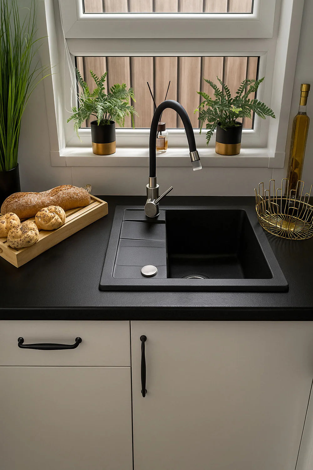 Keukenblad met spoelbak in de Buitenkamer Kiefern modulaire woning